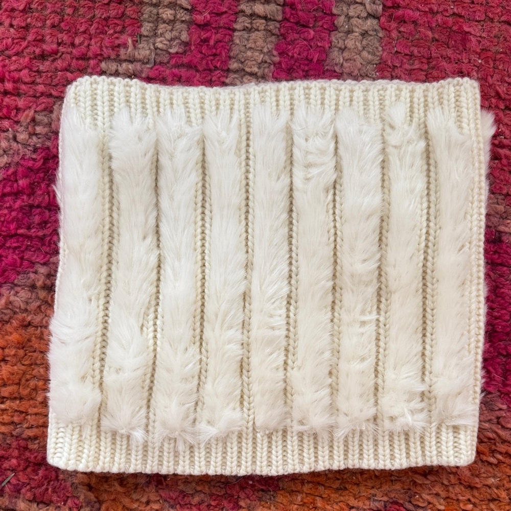 Lauren by Ralph Lauren Cream Faux Fur Knit Scarf